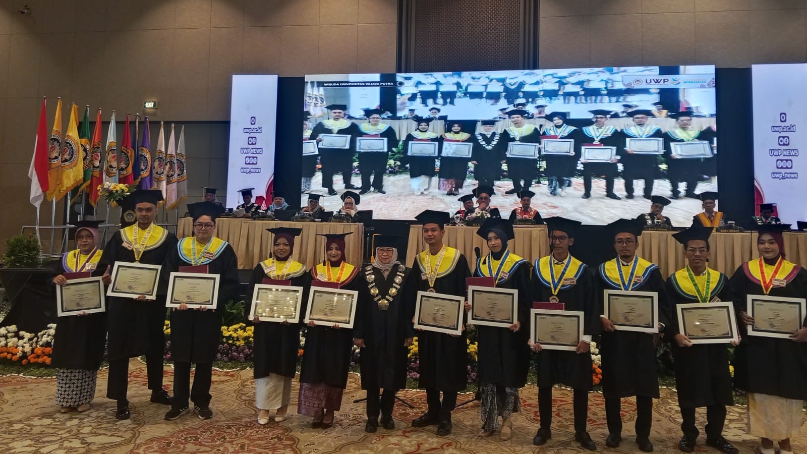 UWP Kukuhkan 397 Sarjana, Bayu dan Aisyah Ukir Prestasi Luar Biasa di Wisuda 2026