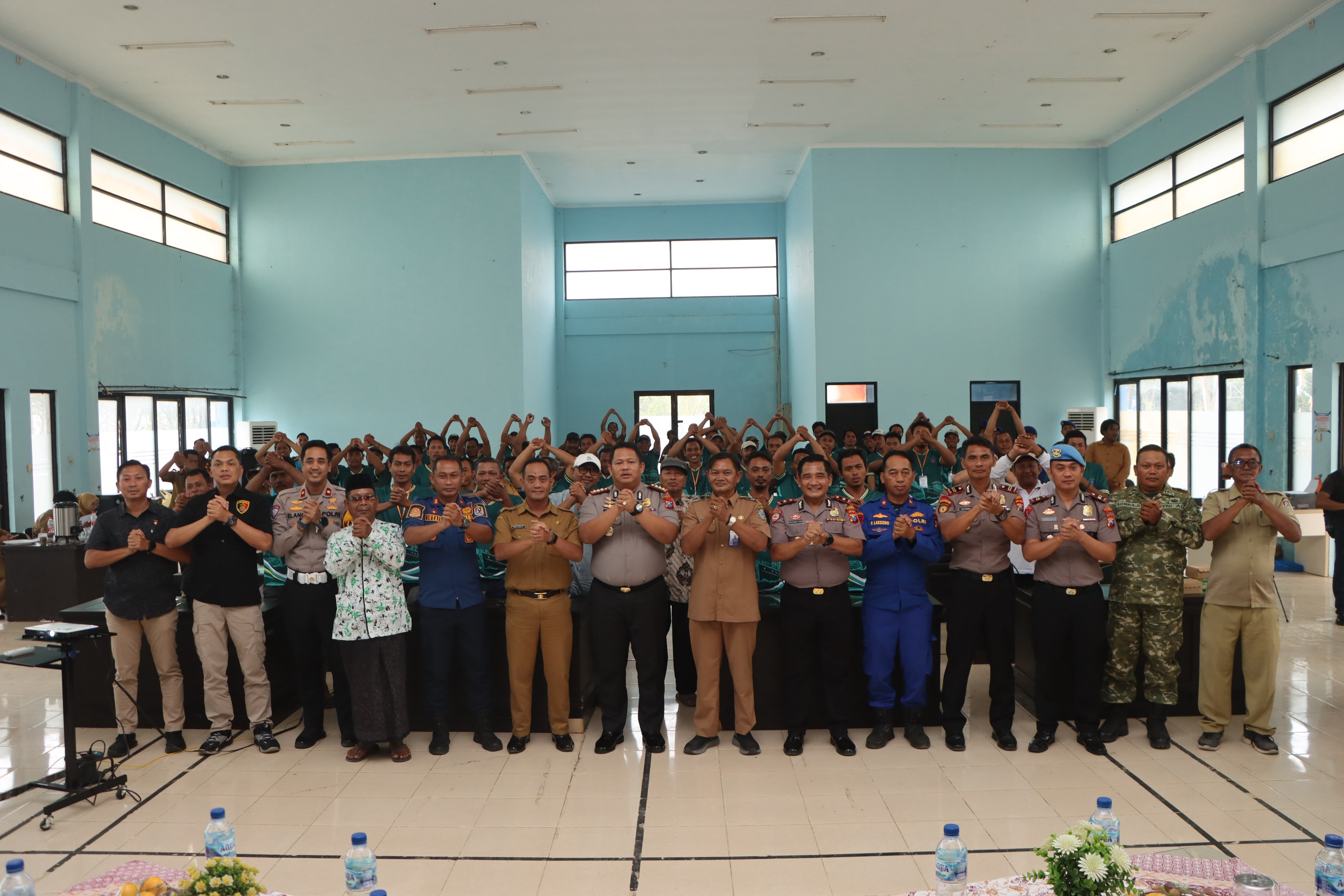 Rembug Bareng Pokdarkamtibmas di Bancar, Kapolresta Tuban Ajak Nelayan Bersinergi Jaga Kamtibmas