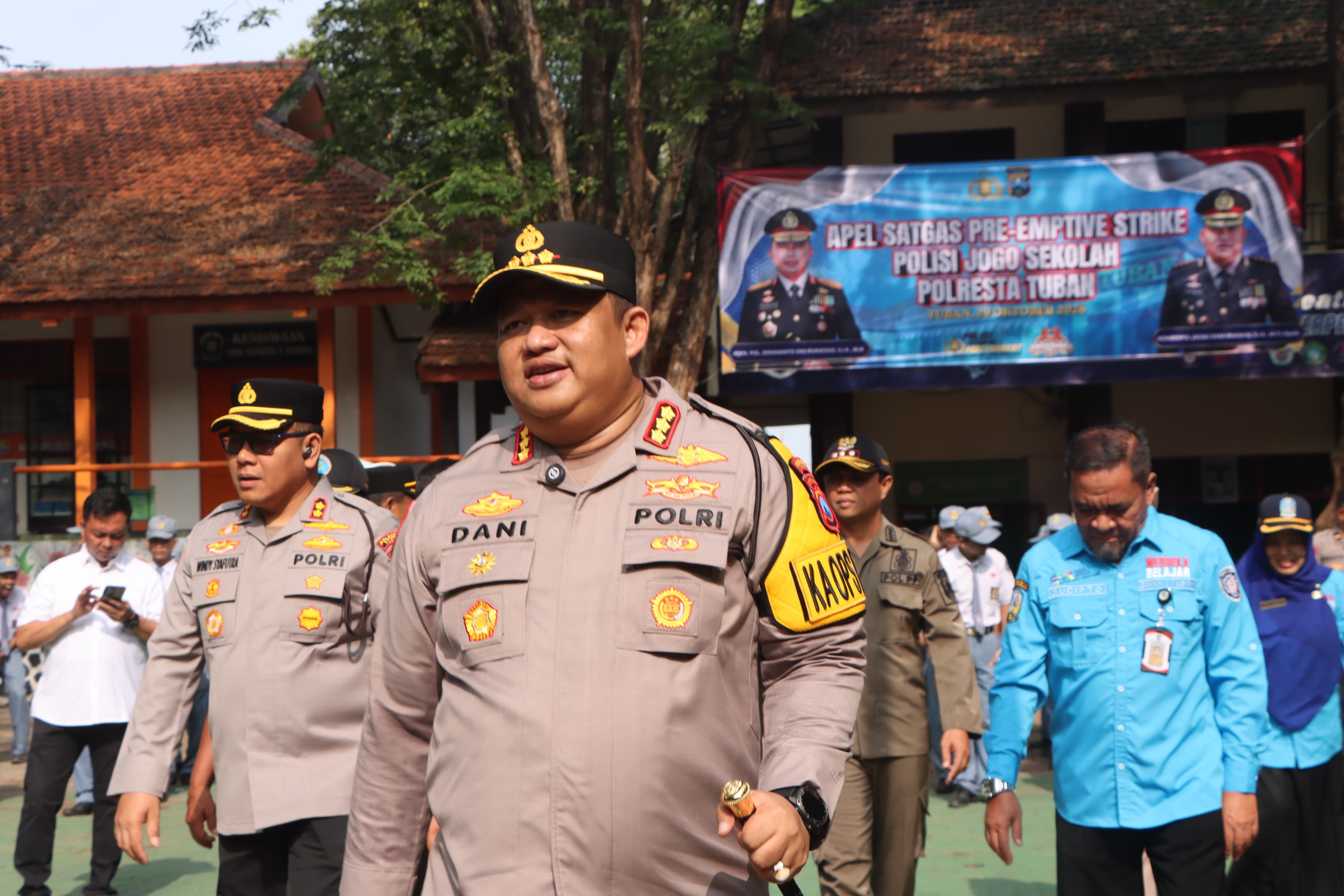 Polisi Logo Sekolah di Tuban, Bentengi Pelajar dari Perundungan Hingga Judi Online